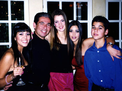 Kim Kardashian, Khloe Kardashian, Kourtney Kardashian, Robert Kardashian, Robert Kardashian Jr. Kim Kardashian, Khloe Kardashian, Kourtney Kardashian, Robert Kardashian, Robert Kardashian Jr.